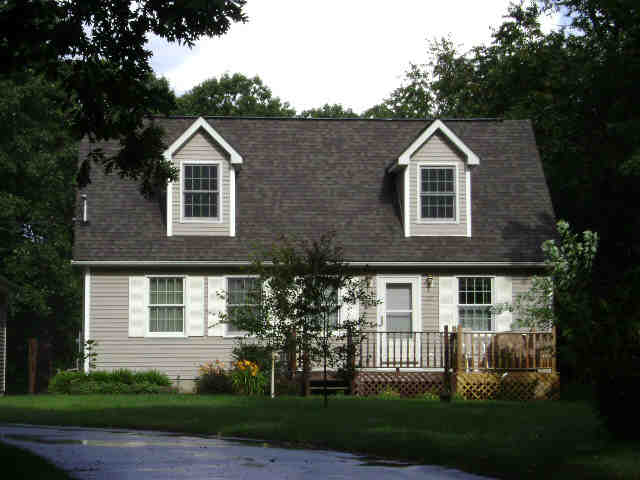 Building photograph for 47 WOODLAND RD
